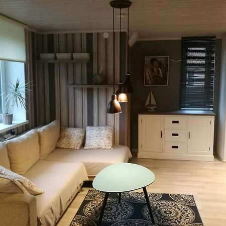 Quiet Place With Garden Studio Apartment Талин Екстериор снимка