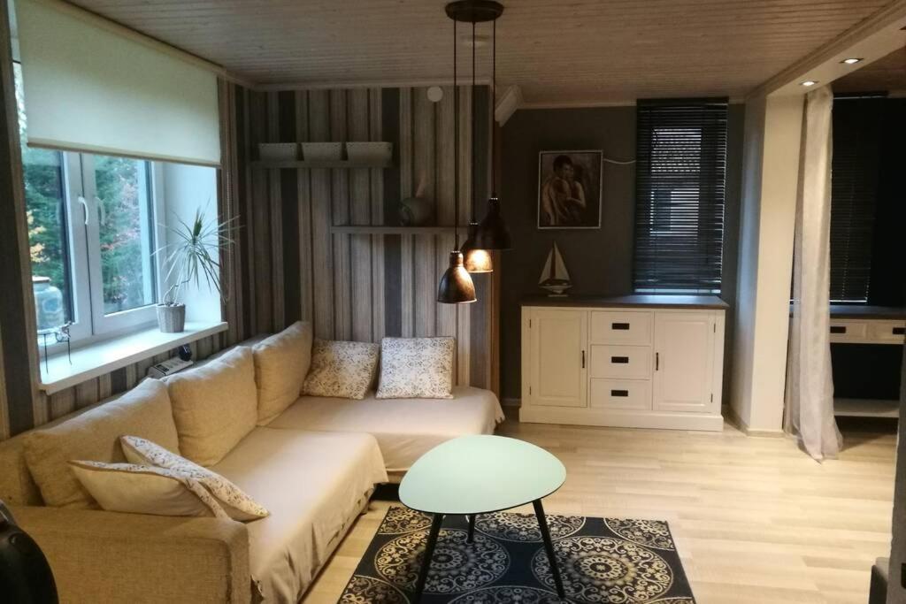 Quiet Place With Garden Studio Apartment Талин Екстериор снимка